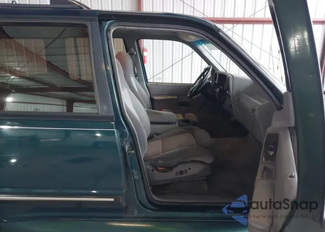 1993 Ford Explorer z USA, uszkodzony, nr VIN 1FMDU32X5PUD81568